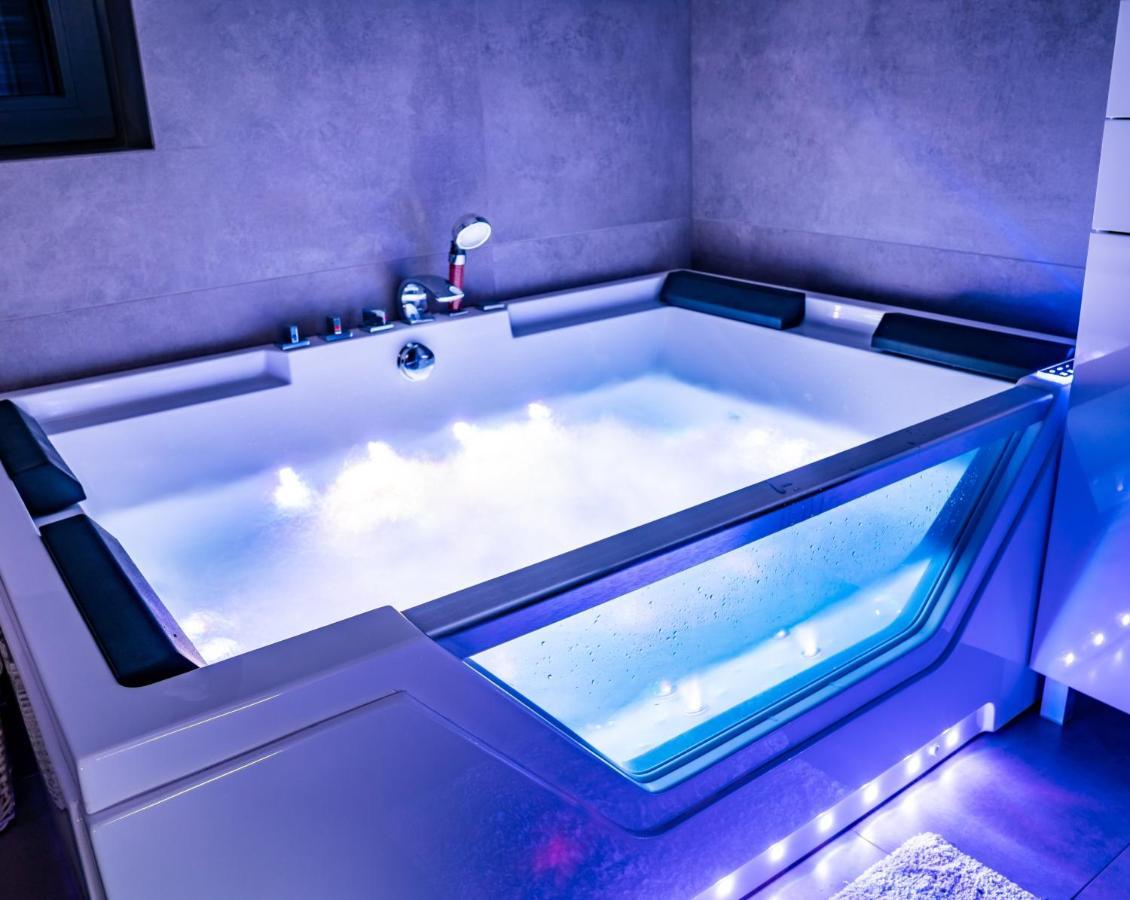 Domek Hot Tub Jacuzzi Chillout Kołobrzeg Zewnętrze zdjęcie